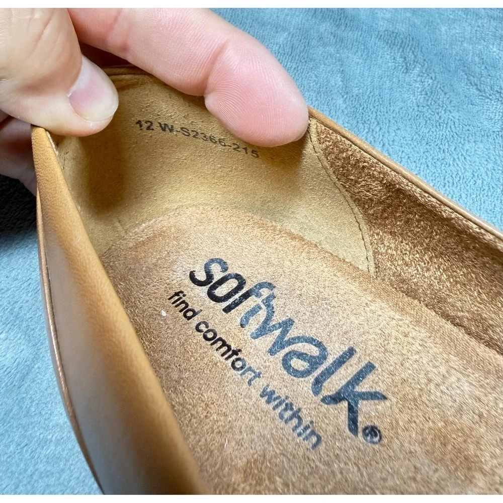 SoftWalk title loafers